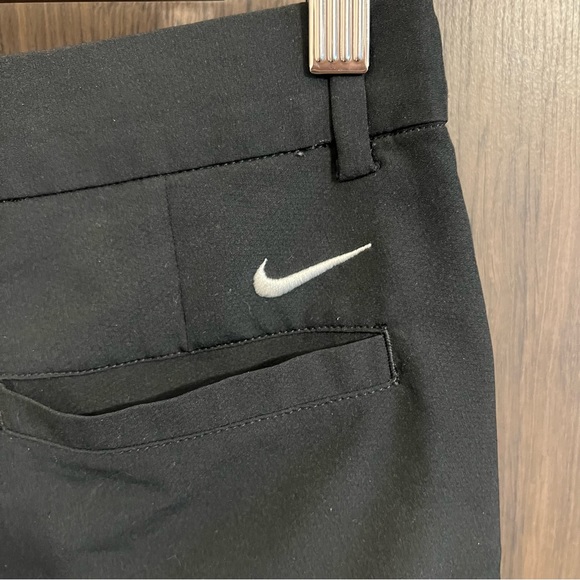 Woman’s Nike Golf Shorts - Picture 6 of 7